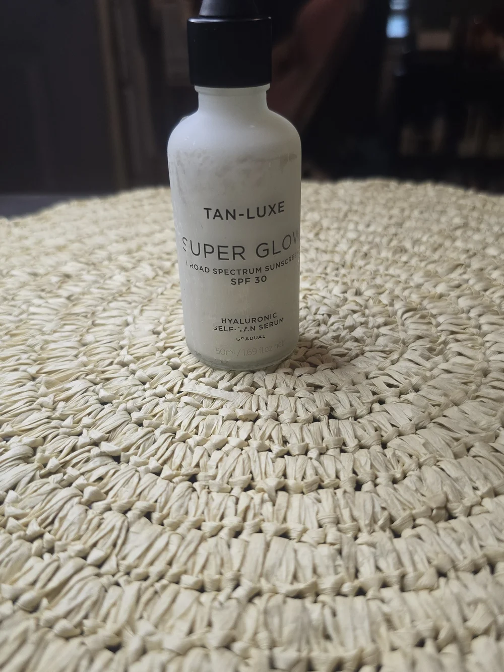 TAN-LUXE Super Glow SPF 30 Hyaluronic Self-Tan Serum - Gradual